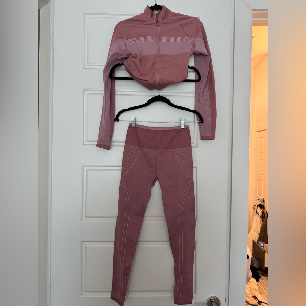 Fabletics Women's Pink Activewear Set